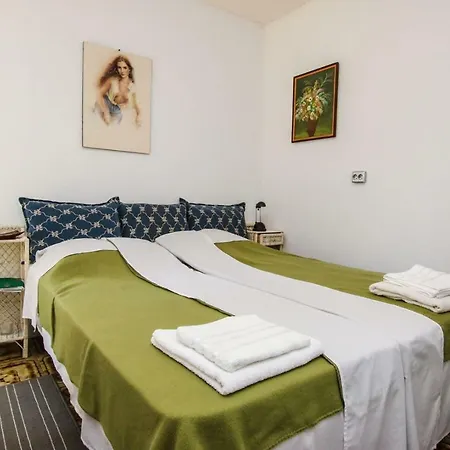 Nina - Two Bedroom With Two Balcony Near The * Porec