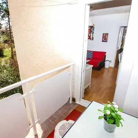 Nina - Two Bedroom With Two Balcony Near The Porec