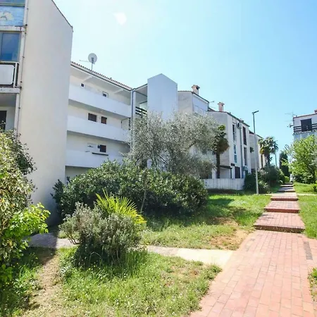 Nina - Two Bedroom With Two Balcony Near The Apartment *