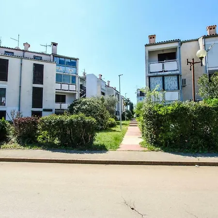 Nina - Two Bedroom With Two Balcony Near The Apartment *